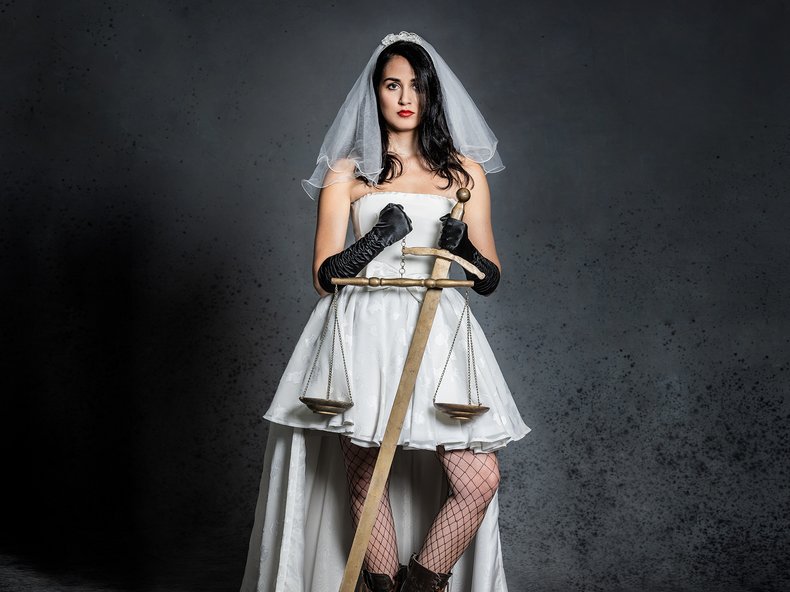 © "La Verita" Ludwig Olah