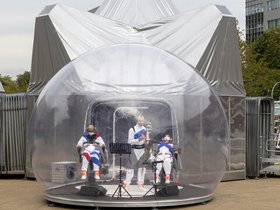 © Rainer Schlautmann, Opern-UFO