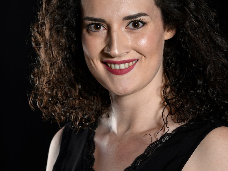 © n. klinger: Vero Miller singt La Cenerentola