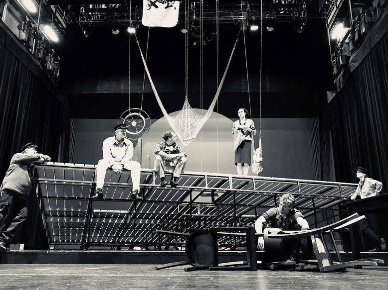 Stadttheater Bremerhaven - STERNE SCHIESSEN (UA)